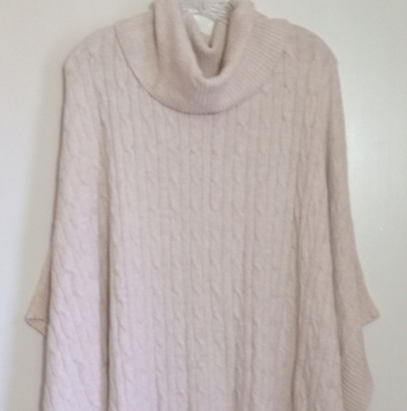 croft & barrow Sweaters - Croft & Barrow beige cable knit cowl neck poncho women's size 2X/3X